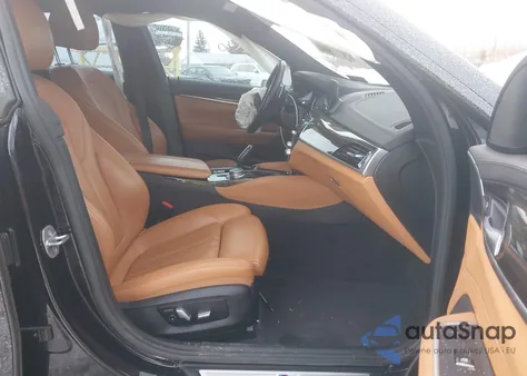 2018 BMW 640I Gran Turismo xDrive z USA, uszkodzony, nr VIN WBAJV6C58JBJ99656